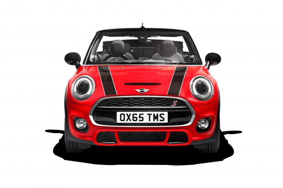 Mini Cooper S Cabrio JCW Package 2015 года  (UK) (фото 21 из 30)